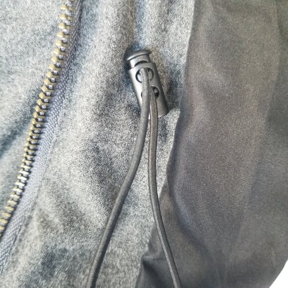 Gray Puffer Winter Coat Size Medium Short Flannel Zip and Snap Cinched Waist - Picture 8 of 12